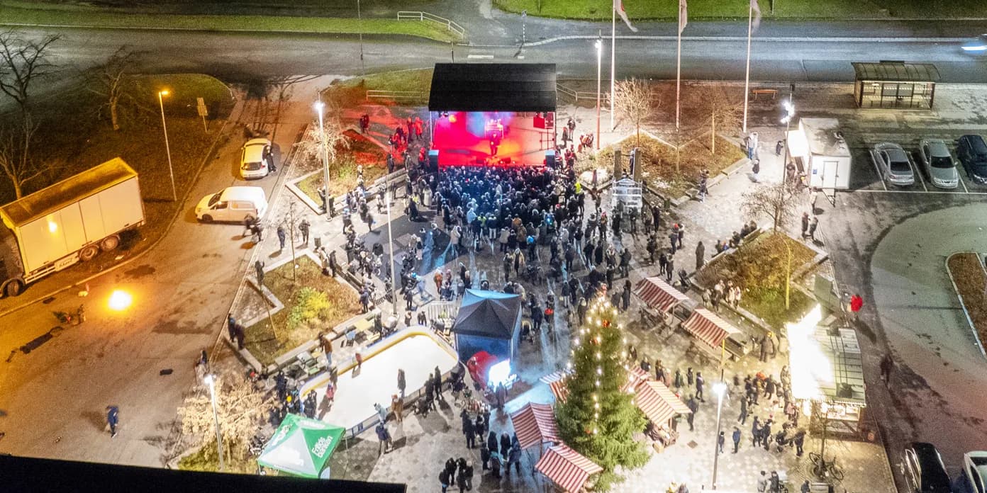 Vy över torget i Ryd under Vinterkalaset 2024