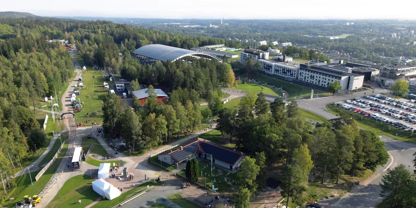 Vy över Billingen och stadion.