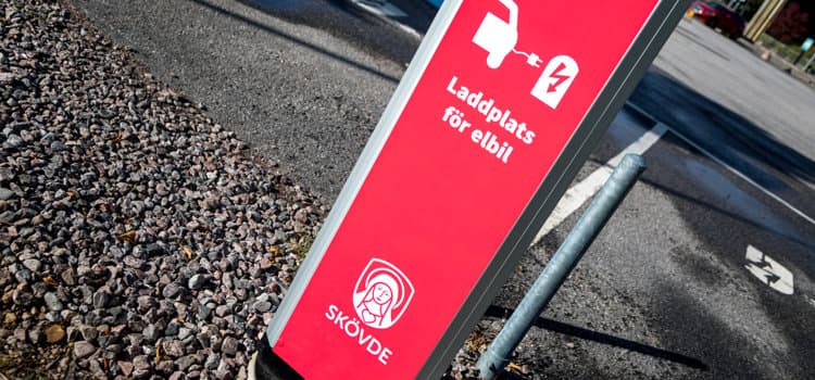 En laddplats för elbil.